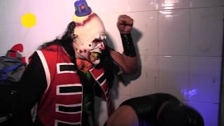 Monster Clown ataca a Aerostar en backstage de Arena Neza [upl. by Winnick]