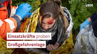 Einsatzkräfte im RheingauTaunus proben die Großgefahrenlage [upl. by Sirret]