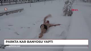 Parkta kar banyosu yaptı [upl. by Oyam]