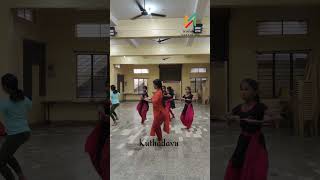 Kuthadavu practice sessiondance adavus bharatanatyam bharatanatyamadavu indiandance danceclass [upl. by Smeaj]