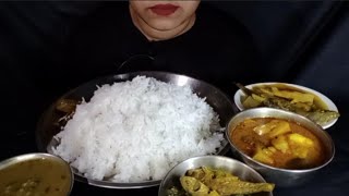 ELISH MACHER JHOL MASH KOLOI DAL BATA MACHER JHOL SAAGEATING SHOWBangali food eating🙏🙏🙏 [upl. by Cad977]