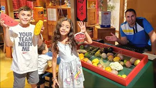 Heidi and Zidane pretend play Grocery shopping for Healthy Food Toys [upl. by Dorran]