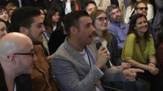 Sala scherza con Gabbani “Se venissi a cantare sotto le palme…” [upl. by Nonarb]