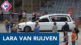 Afscheid Lara van Ruijven in De Uithof  OMROEP WEST [upl. by Aras]