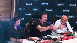 Cyril Hanouna PDLP  Le cadeau de JeanMarie Bigard à Gérard Jugnot [upl. by Fablan]