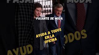 Pasante de Moda Todos quieren a Ben resumenpeliculas [upl. by Skiest779]