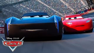 Rayo McQeen y los 6 corredores de la próxima generación  Pixar Cars [upl. by Ahsiened]