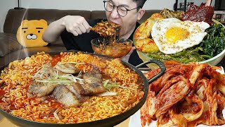 국물이 진국인 MT라면과 비빔밥 먹방은 못참죠ㅎ HOT SPICY RAMYEON MUKBANG [upl. by Ennylyak]