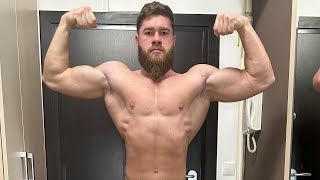 Bulk day 57  How to get smaller waist amp Ab training [upl. by Holland]