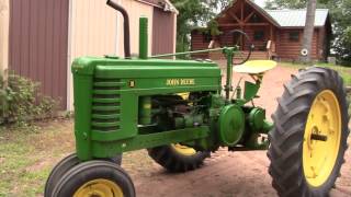 How To Start a 1940 John Deere Model B [upl. by Jamill]