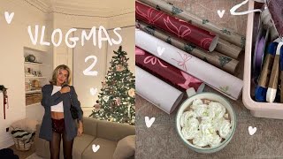 VLOGMAS 2 amp CHRISTMAS QampA 1 [upl. by Lsiel565]