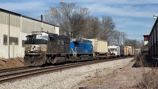 NS SD70ACC 1811 w ex CEFX AC44 Leads Manifest 127 on 2724 [upl. by Nirtiac]