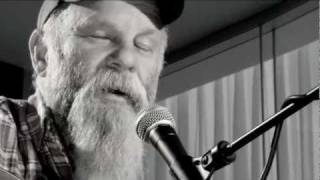 Seasick Steve performs Treasures [upl. by Trah]