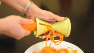 Brieftons Spiral Slicer Demo  How to Make Carrot Spirals With The Brieftons Spiralizer [upl. by Mcgrath]