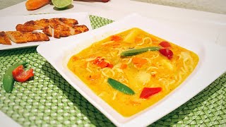 Kokos Curry Suppe  Thai Curry Suppe mit Kokosmilch  herzhaft scharf  einfach und lecker [upl. by Dickerson]