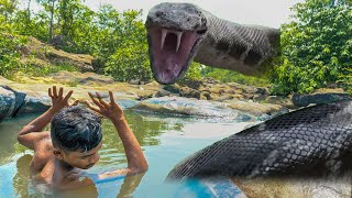 Anaconda attack on boy  Giant anaconda in dark water titanoboa anaconda titanoboasnake [upl. by Ehpotsirhc]