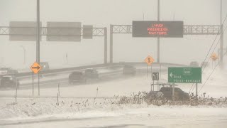 Tempête hivernale  le Québec enfoui sous la neige  reportage [upl. by Maryanna]