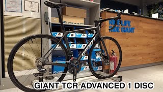 2021 GIANT TCR ADVANCED 1 DISC KOM [upl. by Atnuahc]