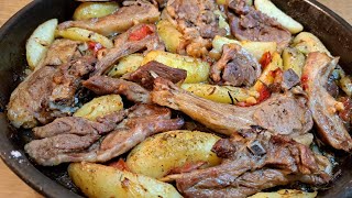 Agnello al forno con patate ricetta Siciliana [upl. by Zetrok852]