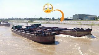 23 Flood is receding Barges compete to cross rapids  Create chaos [upl. by Adlesirc]