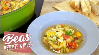 Minestrone Rezept  Gehaltvolle Gemüsesuppe kochen  Suppenklassiker [upl. by Nisaj948]