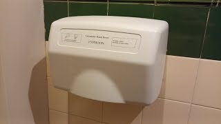 CERA Typhoon Hand Dryer at The Bay Horse Pub Great Broughton 🚼♿️🗝️ [upl. by Acnoib]