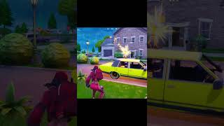 USING A GOLDEN FISH IN RELOAD gaming fortnite [upl. by Agnesse]