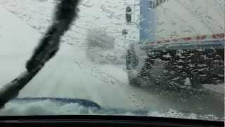 Sur lautoroute pendant une tempête de neige au Québec [upl. by Schnorr]