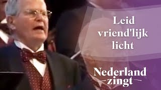 Nederland Zingt Leid vriendlijk licht [upl. by Elfreda354]