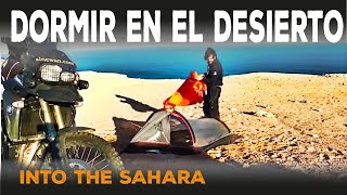 ACAMPO en pleno DESIERTO en mitad de la NADA  Viaje en MOTO por el SAHARA VUELTA AL MUNDO SINEWAN [upl. by Gayla]