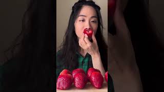 asmr food strawberry whipping cream asmr shorts food fruit [upl. by Droc]