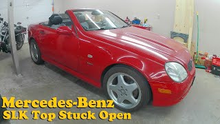 MercedesBenz SLK Manual Top Closing  19982004 R170 [upl. by Catlaina]