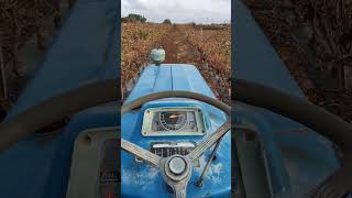 tractor ford 2000 vigneron [upl. by Cirdor222]