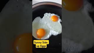 2 Sunny Side Up Eggs Para sa breakfast shortvideo sunnysideupegg eggy [upl. by Zoellick]