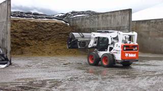 Bobcat S650 and Horst Roll out bucket [upl. by Upali]