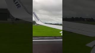 Landing Belfast International  Ryanair UK  B7378AS  GRUKM  RK191  07082024 [upl. by Firehs778]