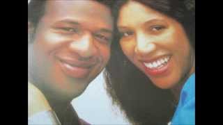 Womack amp Womack  Baby im scared of you 1983 [upl. by Roxanne657]