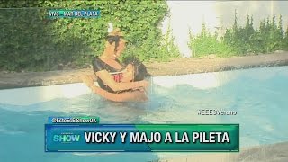 Vicky Xipolitakis se tiró a la pileta con Majo Martino y hubo escenas de alto voltaje [upl. by Yeniar]