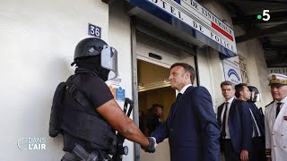 NouvelleCalédonie  Macron face aux barricades 6 Reportage cdanslair 24052024 [upl. by Paik]