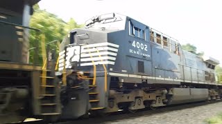 NS 4002 rolls by on 28R as a MidDPU in Delaplane VA  7323 [upl. by Sancha]