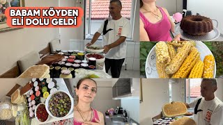 HEPSİNİ KENDİ YAPIYOR☺️KIZILCIK ŞERBETİ HARİKAYDI👍KEKİMİ ALDIM GİTTİM ÇOK ÖZLEMİŞ🥰KÖY MISIRI🤩Vlog [upl. by Wrand510]