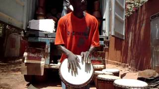 Djembe quotPrestigequot WASSOULOU Percussions with cow skin testing by Mathieu TRAORE [upl. by Aljan]