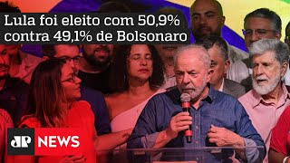 Eleitores de Lula e Bolsonaro acompanharam apuração nas ruas [upl. by Ydospahr]