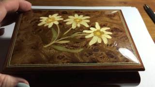 Italian music box inlaid wood lacquer [upl. by Feenah258]