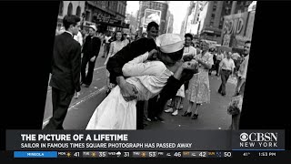 Remembering The Times Square Kiss That Ended The War [upl. by Suckram]