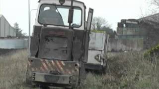 Wagonmaster at work on the Coolnamona Peat Works in Ireland [upl. by Nedroj]