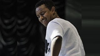 Teddy Afro at Addis Ababa Stadium አብሮ መኖሩን ለእኛ ካላለልን… [upl. by Yllil]