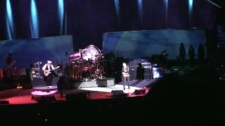 Fleetwood Mac  Sara Chicago 2009 [upl. by Rutter]