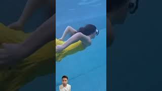 underwater swimming mermaid swim pool funny playa cute abimonkey fishing [upl. by Aokek307]