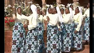 Zimbabwe Catholic Shona Songs  Tiri Venyu Hosi Mai [upl. by Ennirroc157]